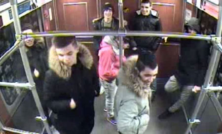 Policía alemana interroga a 7 inmigrantes por intento de quemar a un sintecho